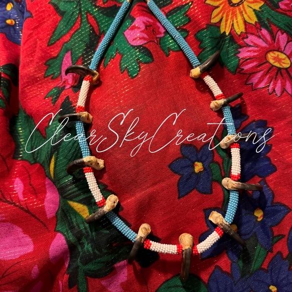 Black Bear Claw beaded rope necklace - Picture 2 of 2